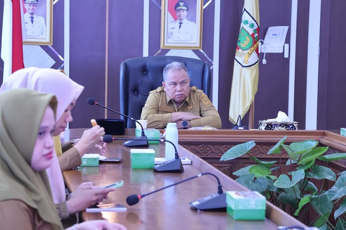 Kadis Ketahanan Pangan Pekanbaru Pimpin  Rapat Pengendalian Inflasi