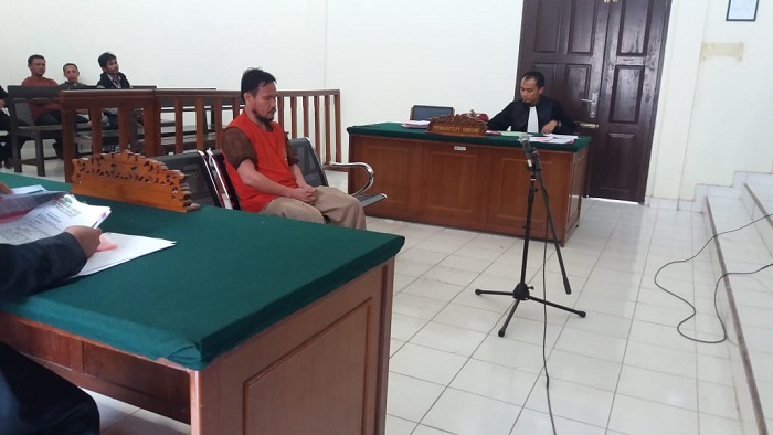 Alahmak! Terdakwa Pura-pura Gila, Sidang Kasus Pembunuhan Sadis di Pujud Ditunda
