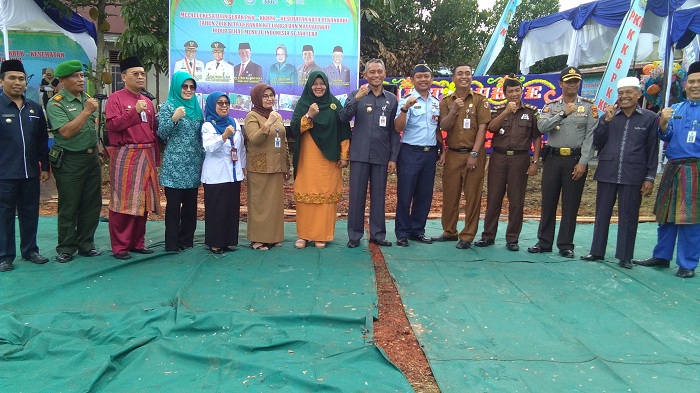 Pemko Gelar Pencanangan PKK-KB-Kes Kota Pekanbaru di Kampung KB Air Dingin