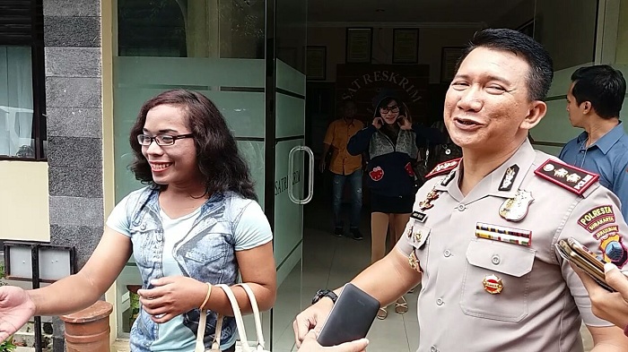 KOCAK, Wartawan Kena 'Tipu',  Katanya Ada Rilis Kasus Tiga SPG Cantik Pesta Narkoba, Tapi Ternyata...