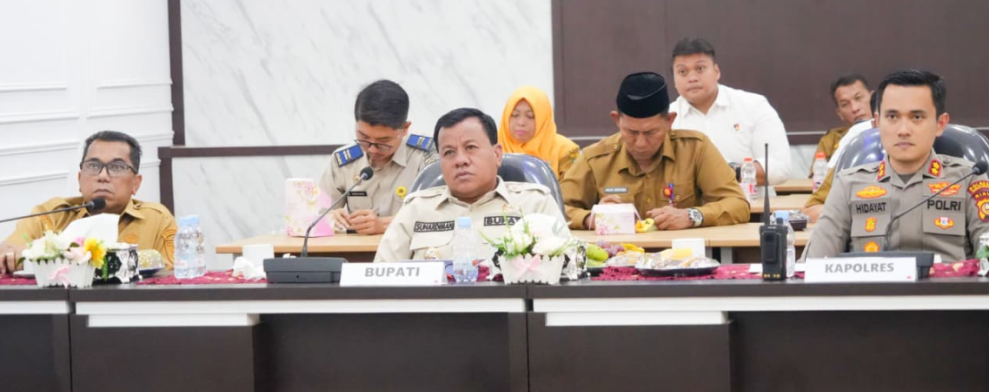 Zoom Meeting Bersama Plt Gubernur Riau, Pemkab Kuansing Bahas Tata Kelola Pertambangan Rakyat