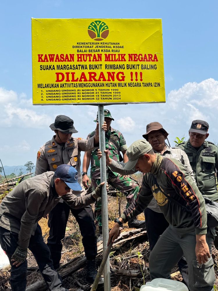BBKSDA Riau dan Polisi Patroli Bareng Pasang Peringatan Keras Kawasan Konservasi