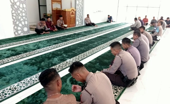 Kabag SDM AKP Sodarman Sinaga Pimpin Giat Binrohtal Personel Polres Rohul
