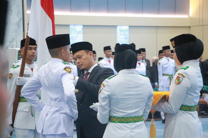 Wali Kota Kukuhkan 40 Anggota Paskibraka Pekanbaru