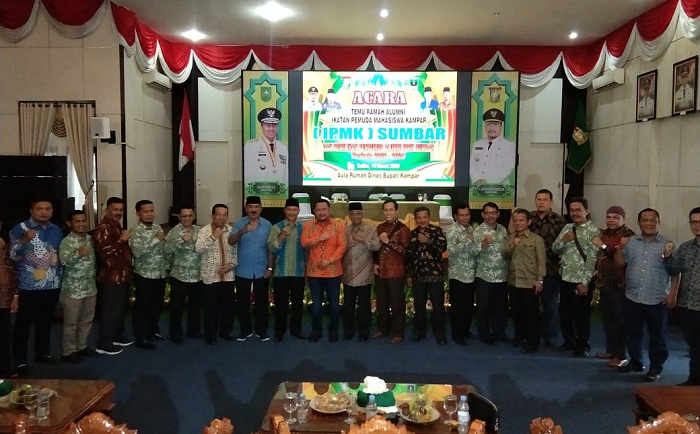 Hadiri Temu Ramah Alumni IPMK Sumbar, Bupati: Jadikan Momen Silaturrahmi ini untuk Membangun Negeri 