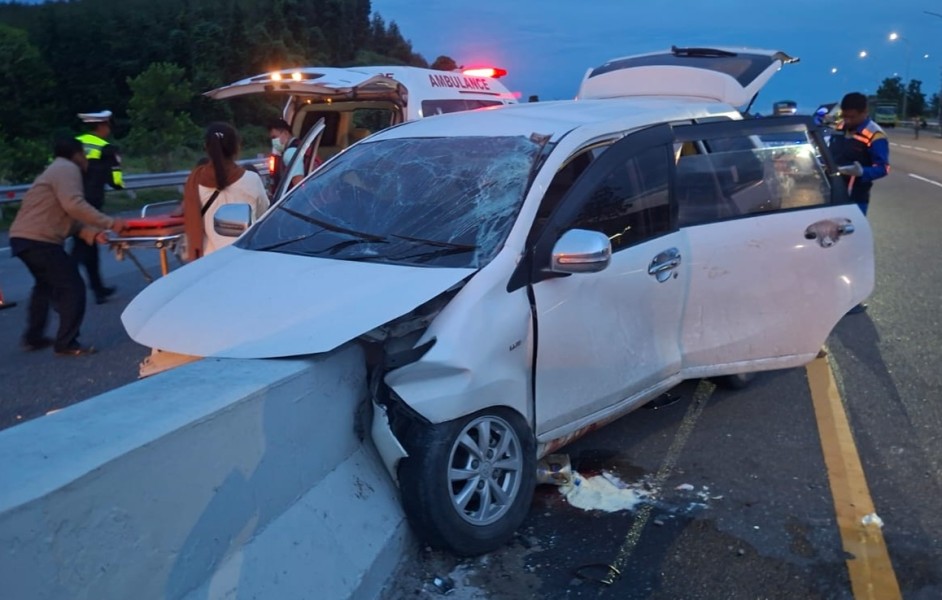 Kecelakaan Tunggal di Tol Pekanbaru-Dumai, 2 Tewas dan 6 Luka Berat