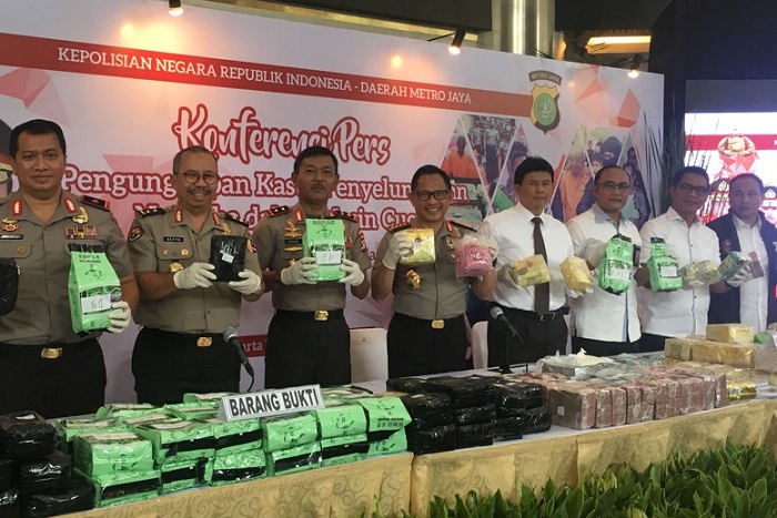 EDAN...240 Kg Sabu dari Malaysia Diselundupkan Dalam Mesin Cuci, Bandarnya Ditembak Mati