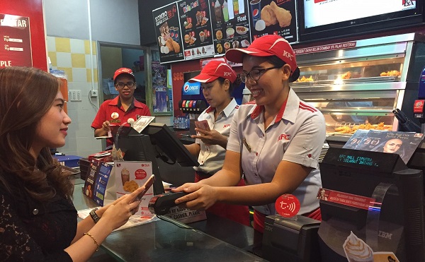 3 Hari Berturut-turut, Telkomsel Traktir Pelanggan Dengan T-CASH di KFC