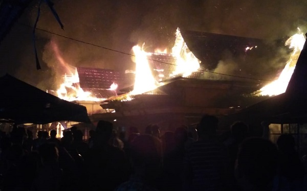 Pasar Sungai Salak Terbakar, Satu Orang Warga Meninggal Dunia Karena Jantung