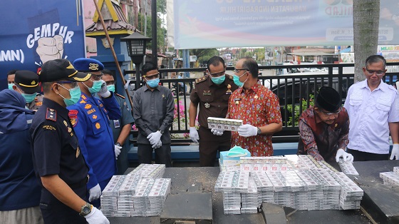 Bupati Inhil Hadiri Pemusnahan Barang Ilegal Senilai 7 Miliar Hasil Penindakan Bea Cukai