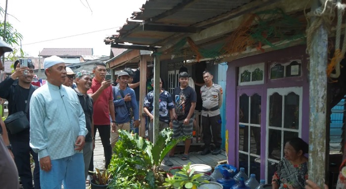 Kunjungi Korban, Bupati Inhil Pastikan Penanganan Korban Gigitan Monyet Liar Berjalan Optimal