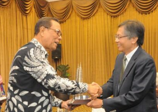 CARI INVESTOR, Bupati Kampar Paparkan Peluang Investasi Kampar di Malaysia