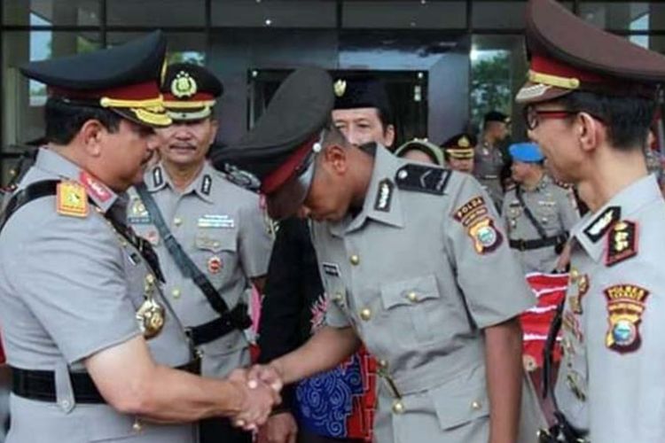 Yatim Piatu Sejak Lahir, Sehari-hari Jadi Guru Mengaji, Ribut Fajar Kini  Jadi Polisi