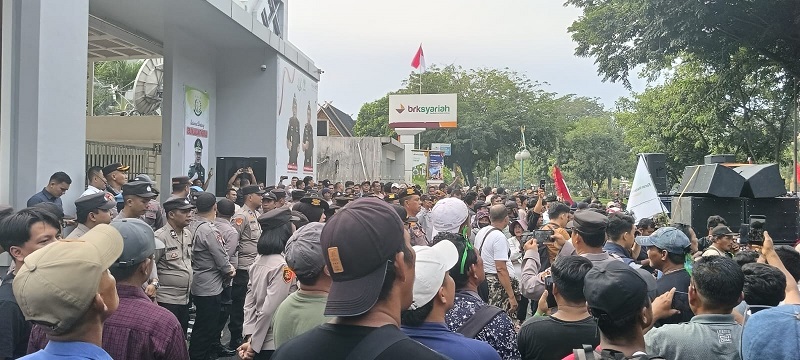 Sempat Memanas, Warga Minta Satgas PKH Keluar dari TNTN