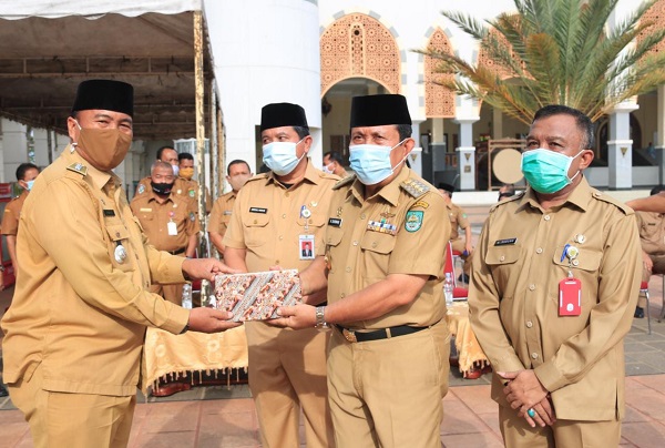 Bupati H. Sukiman Resmikan Tower Baru dan Pengoperasian Radio Islamic Center Rohul