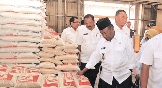 Sambil Bercanda, Wan Thamrin Tanyakan  Sagu Riau yang Sudah Menyapa Dunia...