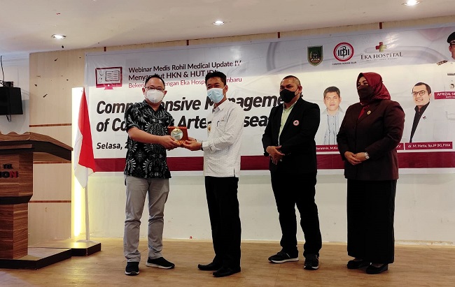Eka Hospital Pekanbaru adakan Seminar Medis dalam Rangka Hari Kesehatan Nasional 2021 dan HUT IDI ke 71