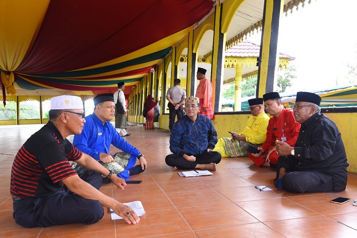 Panitia Matangkan Persiapan Acara Penobatan Payung Panji Adat Kampar dan Makan Bajambau