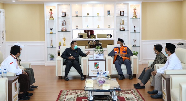 Wali Kota Diskusi Soal Sampah Bersama Pengurus DPD PKS Pekanbaru