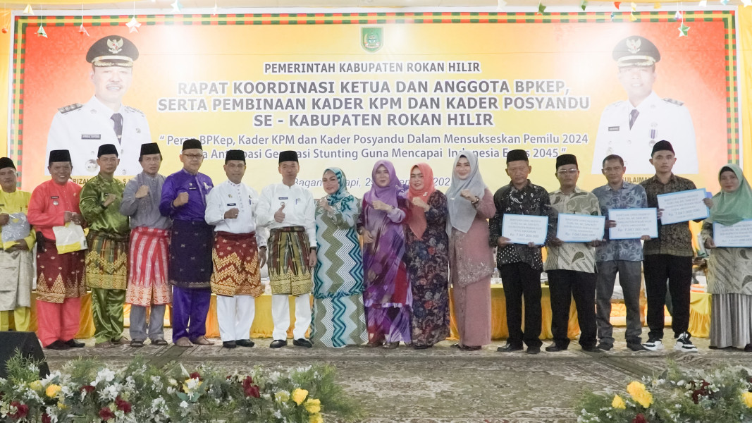 Bupati Rohil Buka Rakor Ketua dan Anggota BPKep serta Pembinaan Kader KPM dan Kader Posyandu se-Kabupaten Rohil