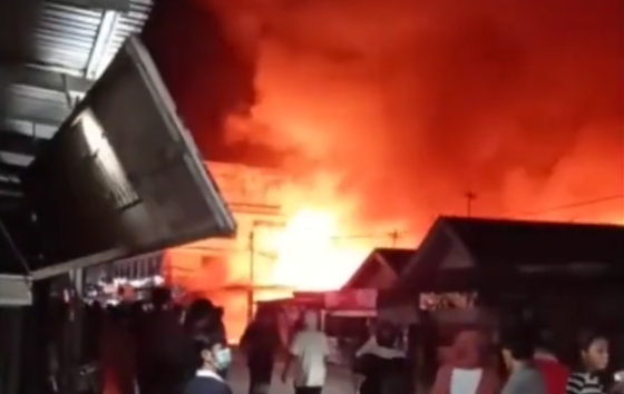 Kebakaran Hebat di Tembilahan, 6 Orang Dilaporkan Meninggal Dunia