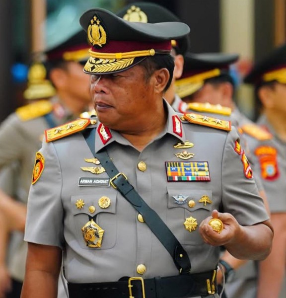 Ini Pesan Kapolda Riau, Irjen Arman: Polisi Harus Berempati dan Peduli!