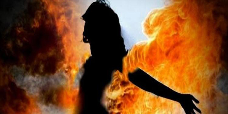 KEJAM...Ayu Tewas Dibakar Suami dan Ibu Mertua hanya Gara-gara Lahirkan Bayi Perempuan