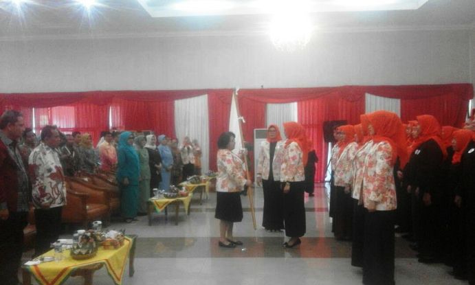 Dilantik Jadi Ketua DPD Perwira Riau, Innayah Umnihani Ajak Wanita  Mencontoh Siti Khadijah