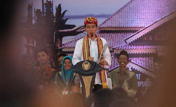 GAWAT...Udah Gak Kuat Sabar, Jokowi Pengen Tabok Orang yang Sebar Hoax Terhadap  Dirinya...