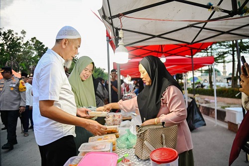 406 UMKM Warnai Pasar Ramadhan dan CFN di Jalan HR Soebrantas Kota Dumai