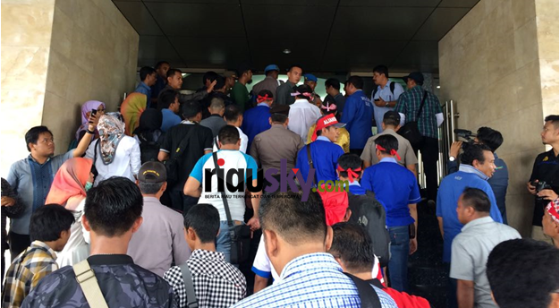 Gubri Terima 5 Orang Perwakilan Massa Aksi K-SPSI Riau 