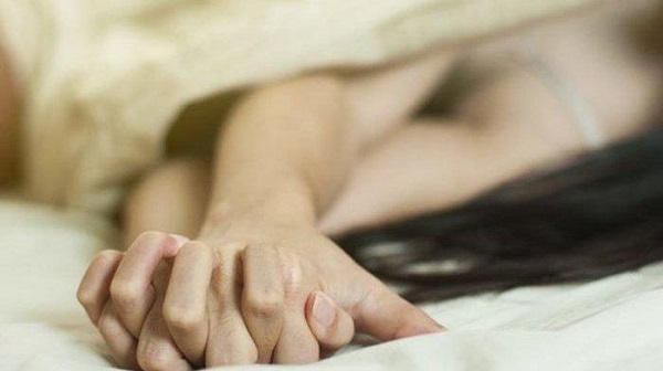 Punya 'Jimat' Khusus, Pria Ini Berhubungan Badan dengan Istri Tetangga 5 Kali Seminggu, Kisahnya Terungkap Setelah....