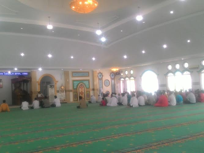 Plt Sekda Hadiri Pengajian Agama Pemkab Rohil di Masjid Al Ikhlas