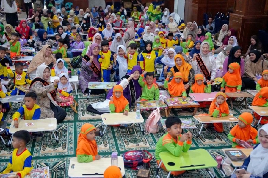 Semarak HUT HIMPAUDI ke-21, Bunda PAUD Dumai Dorong Kreativitas Anak Lewat Art and Craft
