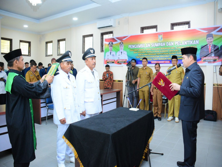 Pj Sekda Kampar Lantik 2 Penjabat Kepala Desa dan 1 Pjs Kepala Desa