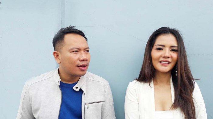 Lepas dari Angel Lelga, Vicky Prasetyo Gandeng Mahasiswi Cantik Anggia Chan, 'Gladiator Never Die'
