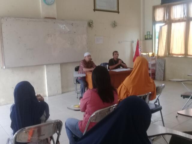 SMA 1 Rambah Utus 25 Siswanya Ikuti Lomba Bulan Bahasa di Kampus UIR