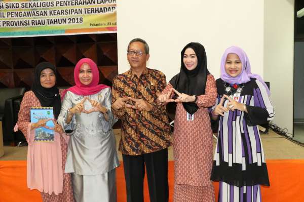 HEBAT...Dinas Perpustakaan dan Kearsipan Kota Pekanbaru Terbaik di Riau