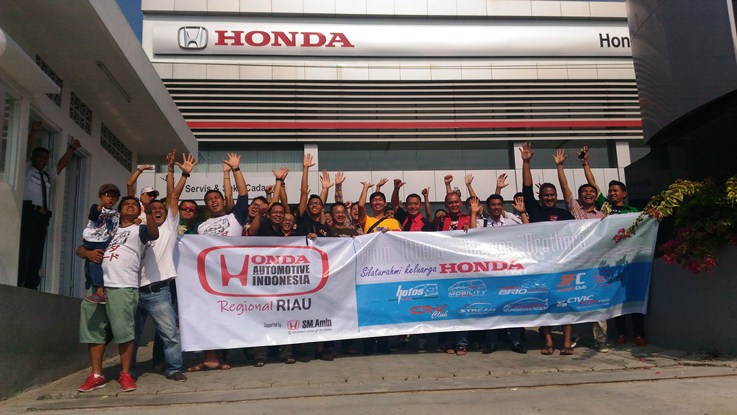 Ratusan Komunitas Honda Riau Gelar Touring ke Siak