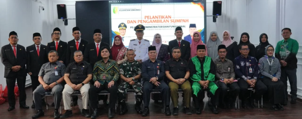 Pj Sekda Kuansing Lantik Pejabat Administrator dan Fungsional, Tekankan Integritas dan Kinerja