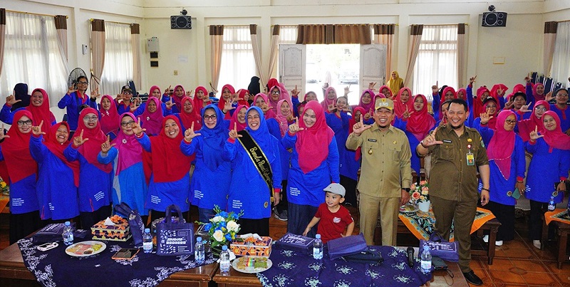 Wakil Bupati SIak Lepas Kontingen IGTKI ke Ajang Porseni di Kabupaten Bengkalis