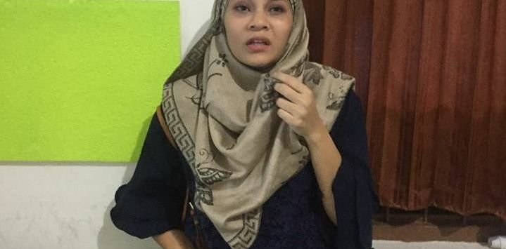 APES...Petugas Curiga, Ternyata Wanita Cantik Berhijab Ini Simpan Sabu di Selangkangannya