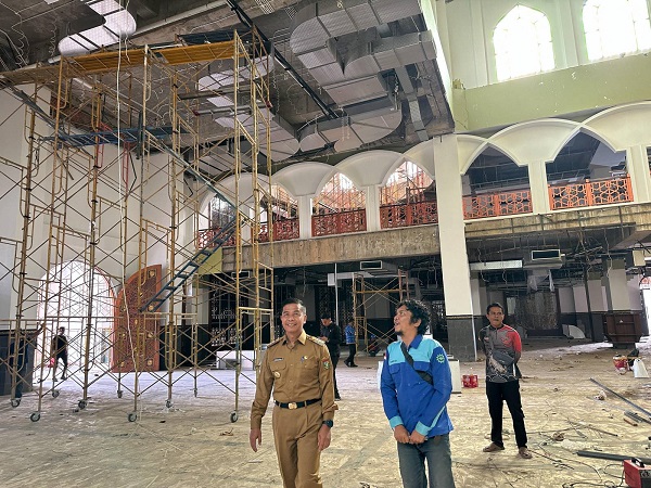 Gesa Pelaksanaan Renovasi, Bupati Kampar Ahmad Yuzar Tinjau Islamic Center Bangkinang