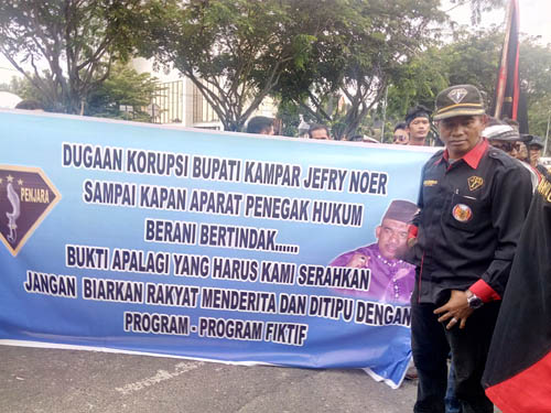 LSM Penjara Tuntut Polda Riau Tuntaskan Kasus Korupsi
