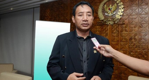 Anggota DPR RI dari  Fraksi PDI Perjuangan Umam Suroso Meninggal Karena Positif Corona