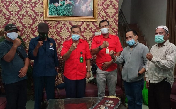 Sambut Idul Fitri, RS Cahaya Bagikan Parsel Kepada  Sejumlah Wartawan