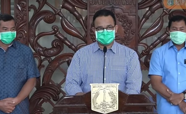 Keluar Rumah, Warga Jakarta Diwajibkan Gunakan Masker Kain, Minimal Dua Lapis!