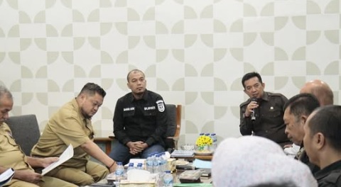 Dorong Perbaikan Kinerja, Bupati Inhu Minta BUMD Beri Kontribusi