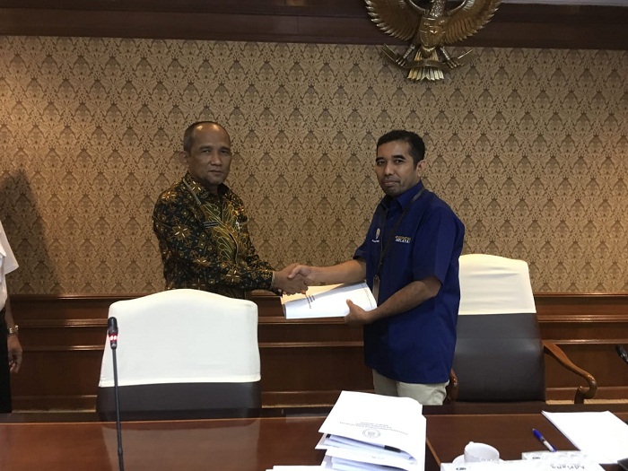 Di Kantor Kemenpan RB RI, Sekda Serahkan Evajab Pelalawan ke Menteri