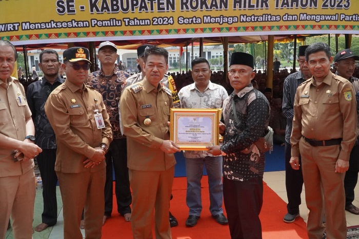 Suskseskan Pemilu Tahun 2024, Pemkab Rohil Gelar Rakor Bersama Para Datuk Penghulu RT dan RW